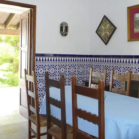 Mansion In With Private Pool Nyaraló