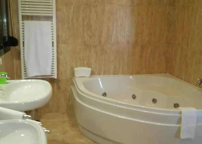 Mansion In With Private Pool *