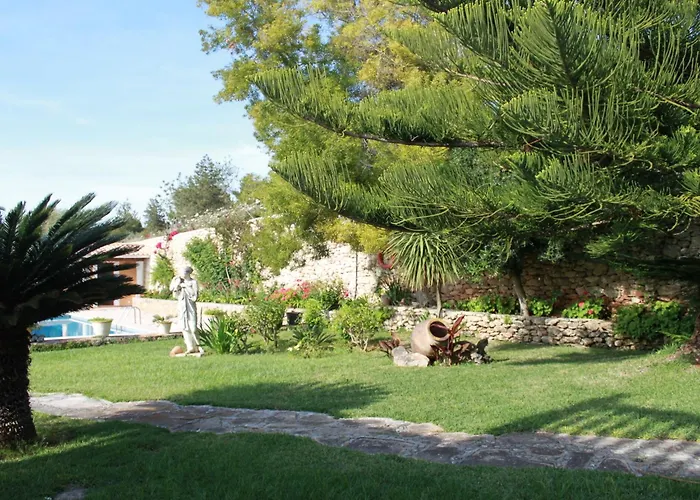 Mansion In With Private Pool